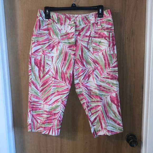 Brielle Blvd capris - Picture 1 of 3